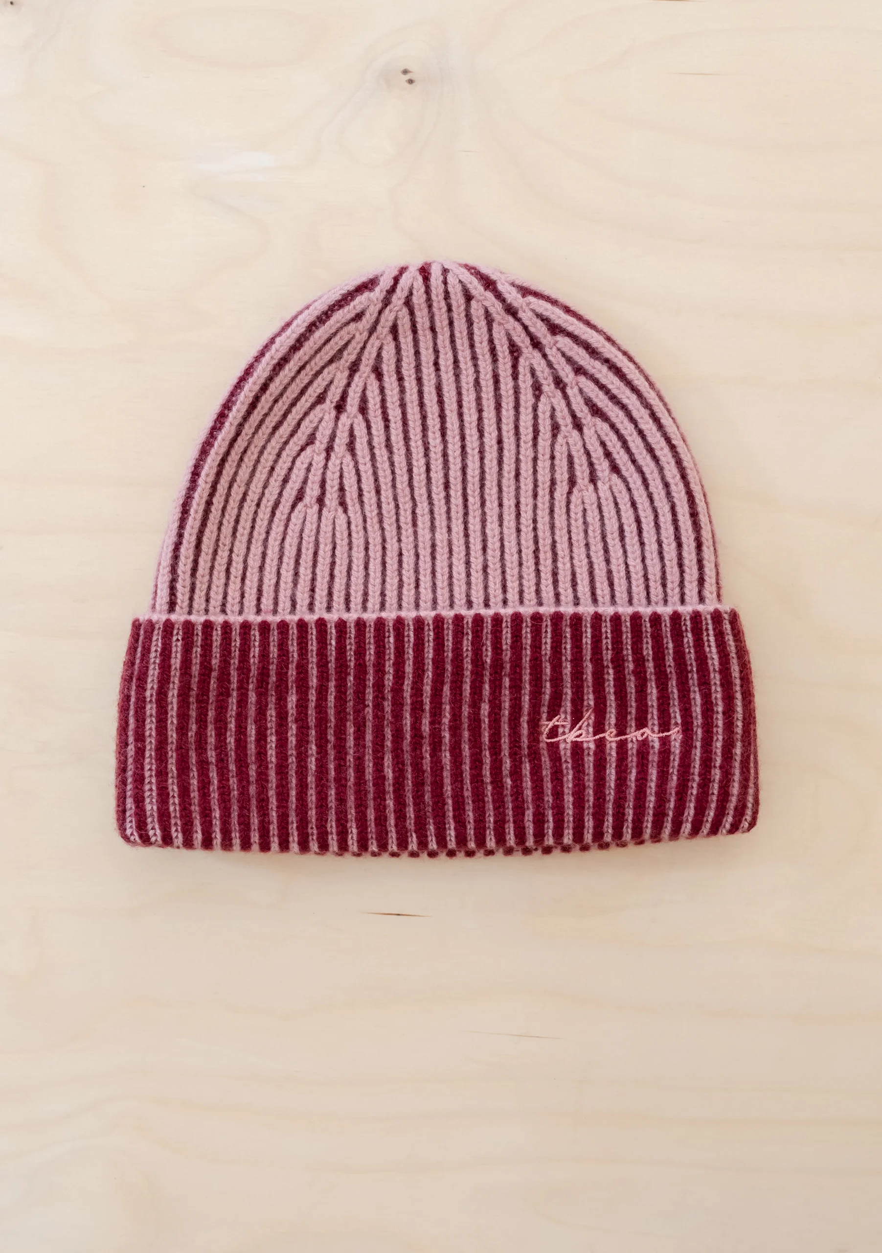 Cashmere & Merino Two-Tone Beanie in Pink - Image 2