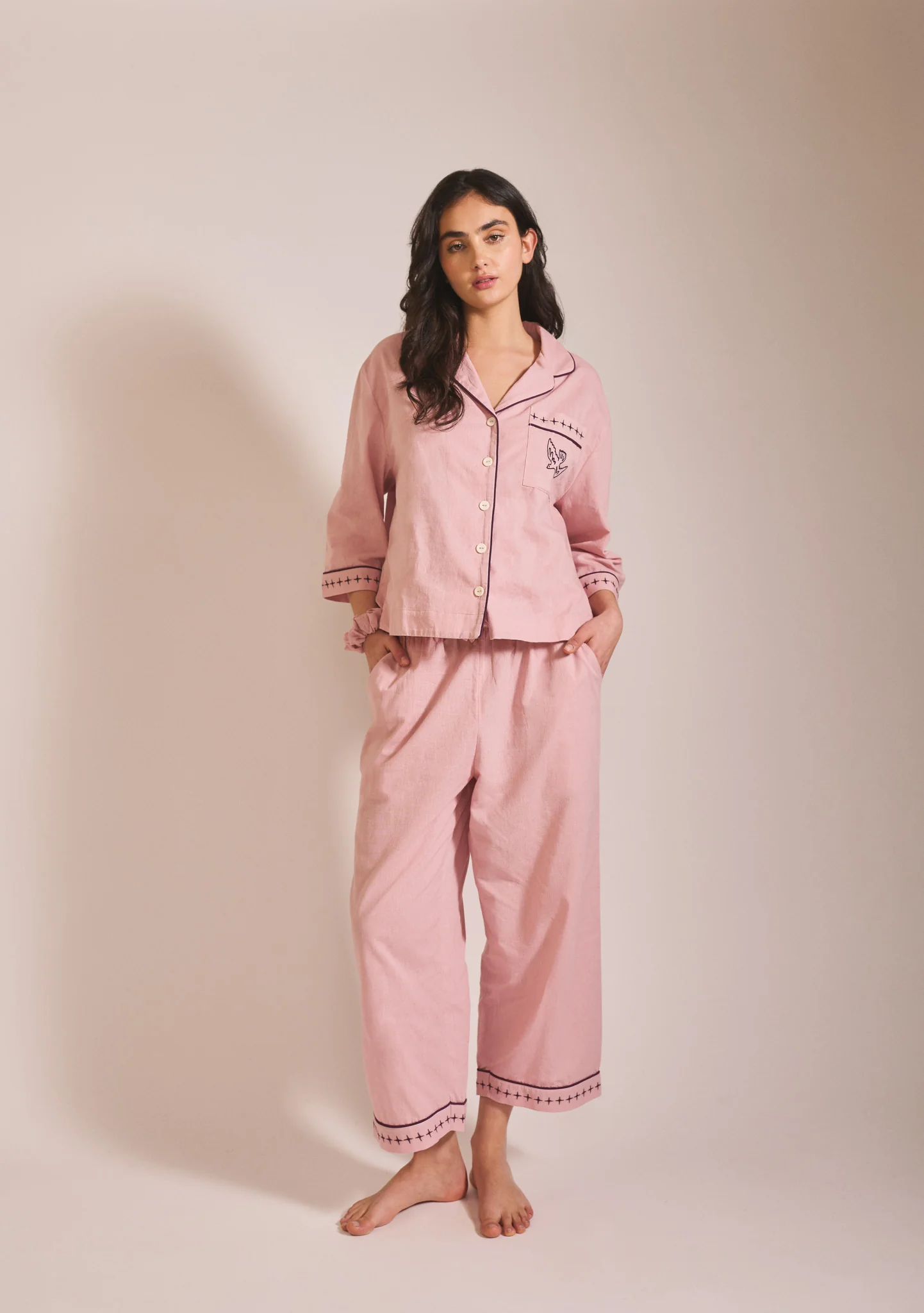Cropped Cotton & Linen Pyjamas in Pink - Image 2